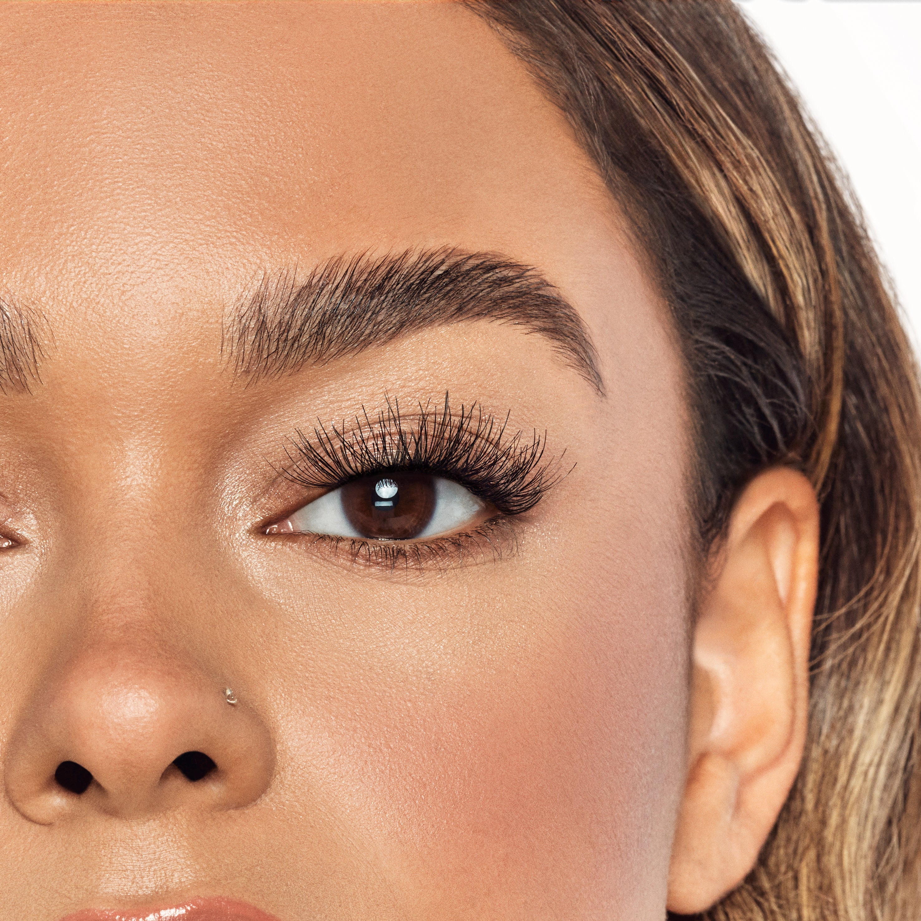 Ardell DuraLash Naturals Knot-Free Cluster Lashes, Medium - Image 3
