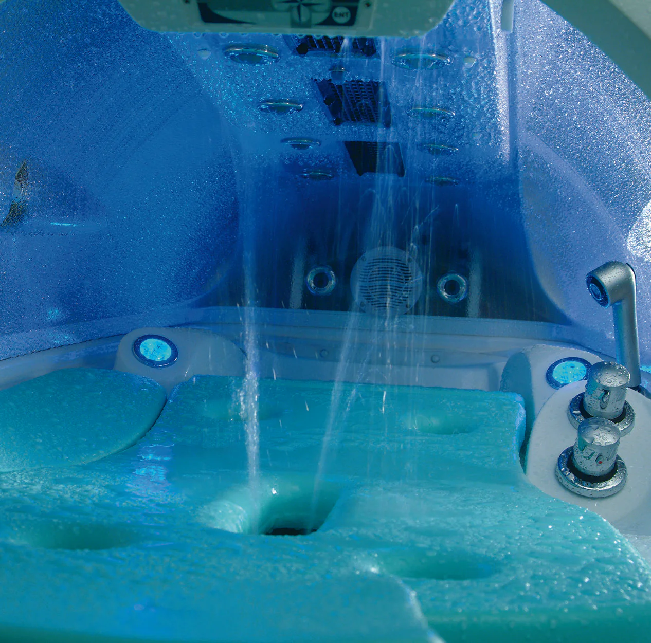 CryoFuzion Recovery Contrast POD with Chiller - Image 9