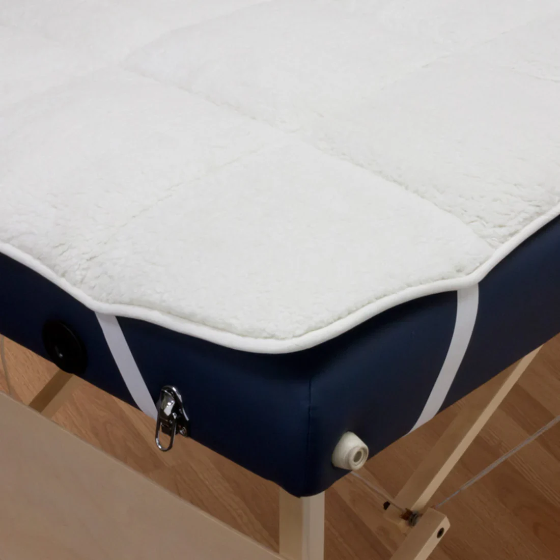 Deluxe Quilted Massage Table Fleece Pad Set - Image 2