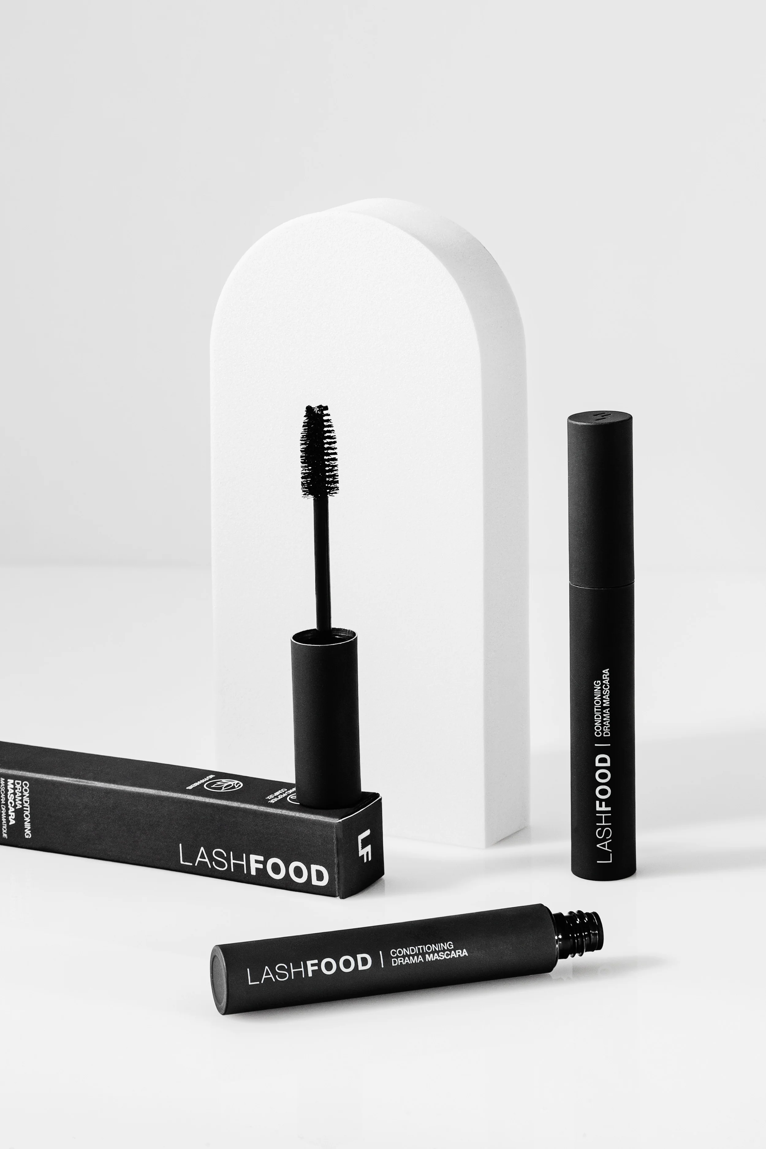LASHFOOD Conditioning Drama Mascara, 8 ml - Image 4