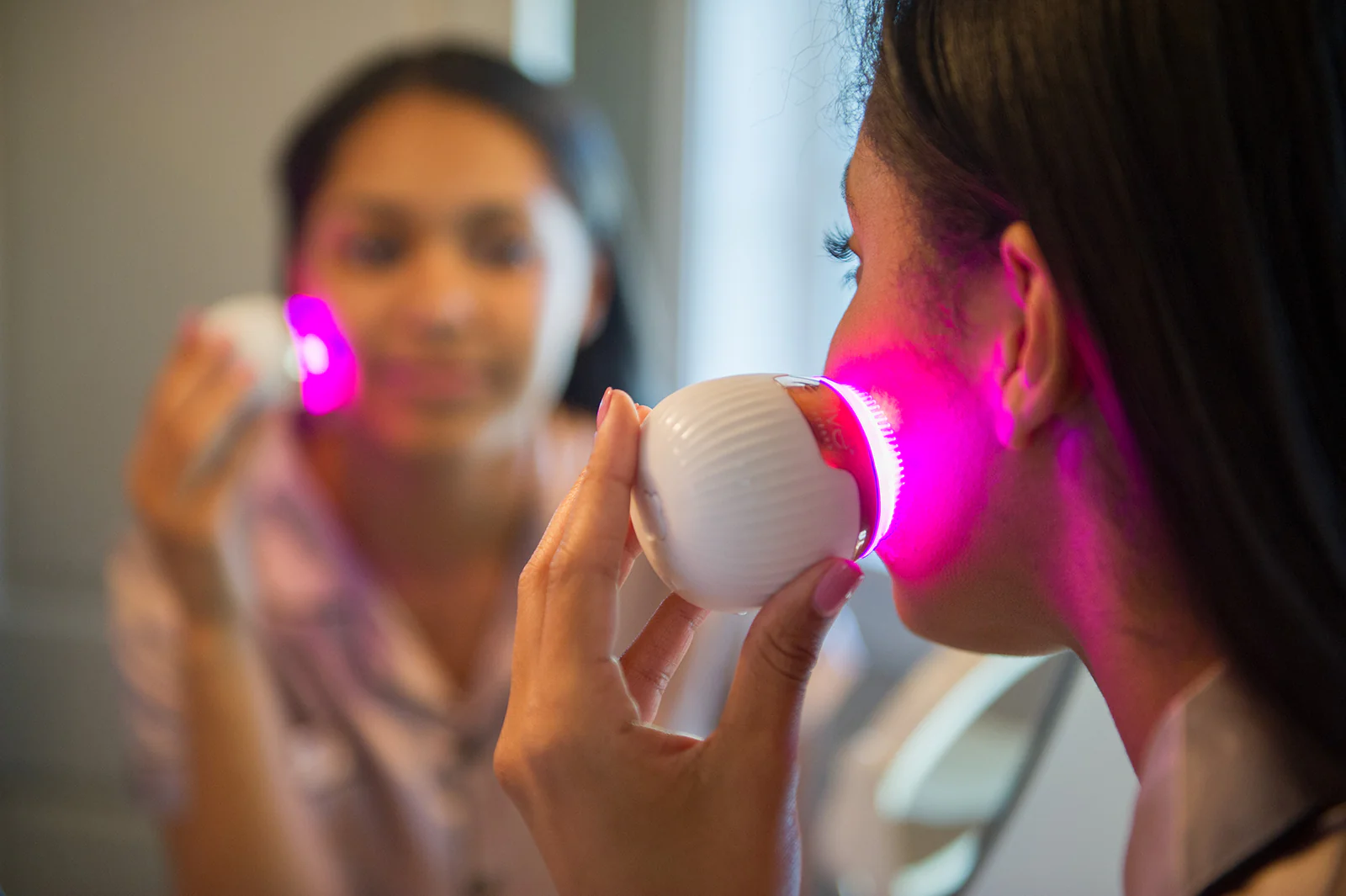 Lux Soniqué Mini LED Sonic Cleanser, Wrinkle Reduction & Acne Treatment by reVive Light Therapy - Image 6