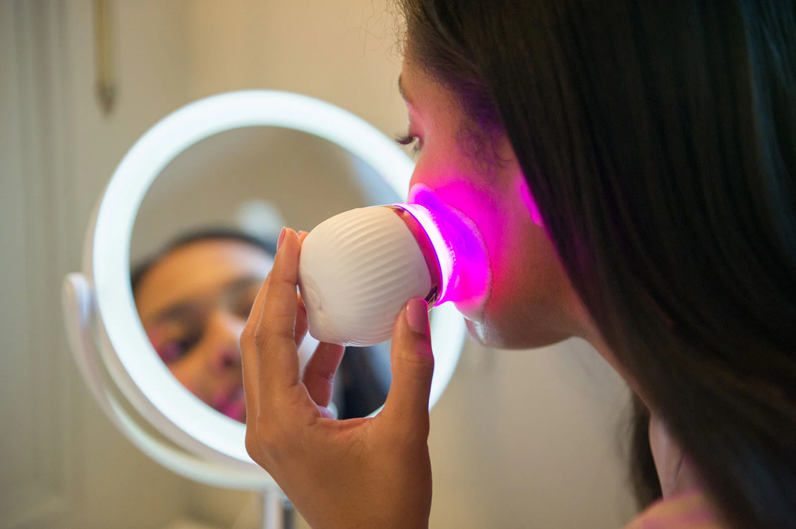 Lux Soniqué Mini LED Sonic Cleanser, Wrinkle Reduction & Acne Treatment by reVive Light Therapy - Image 7