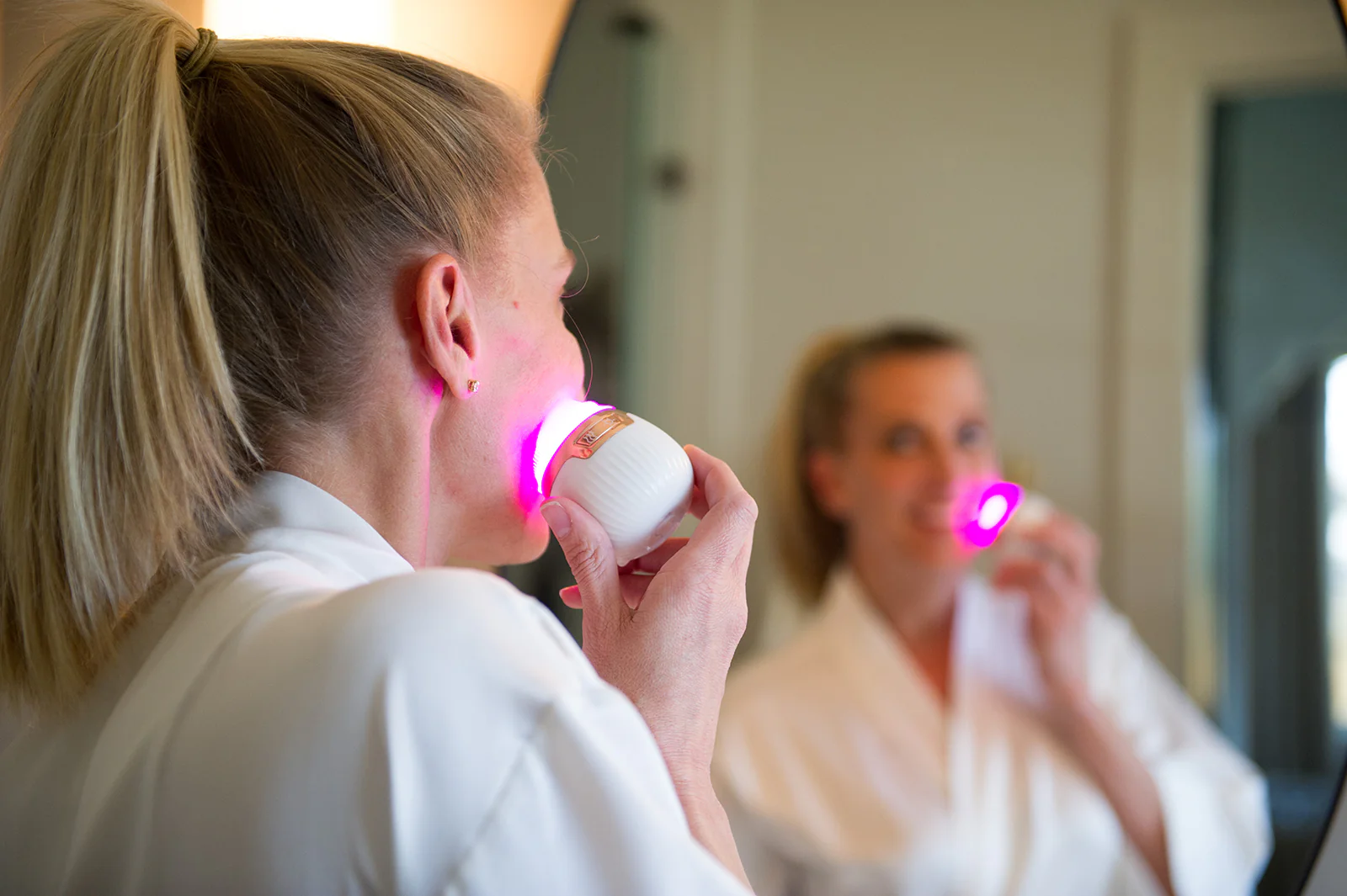 Lux Soniqué Mini LED Sonic Cleanser, Wrinkle Reduction & Acne Treatment by reVive Light Therapy - Image 9