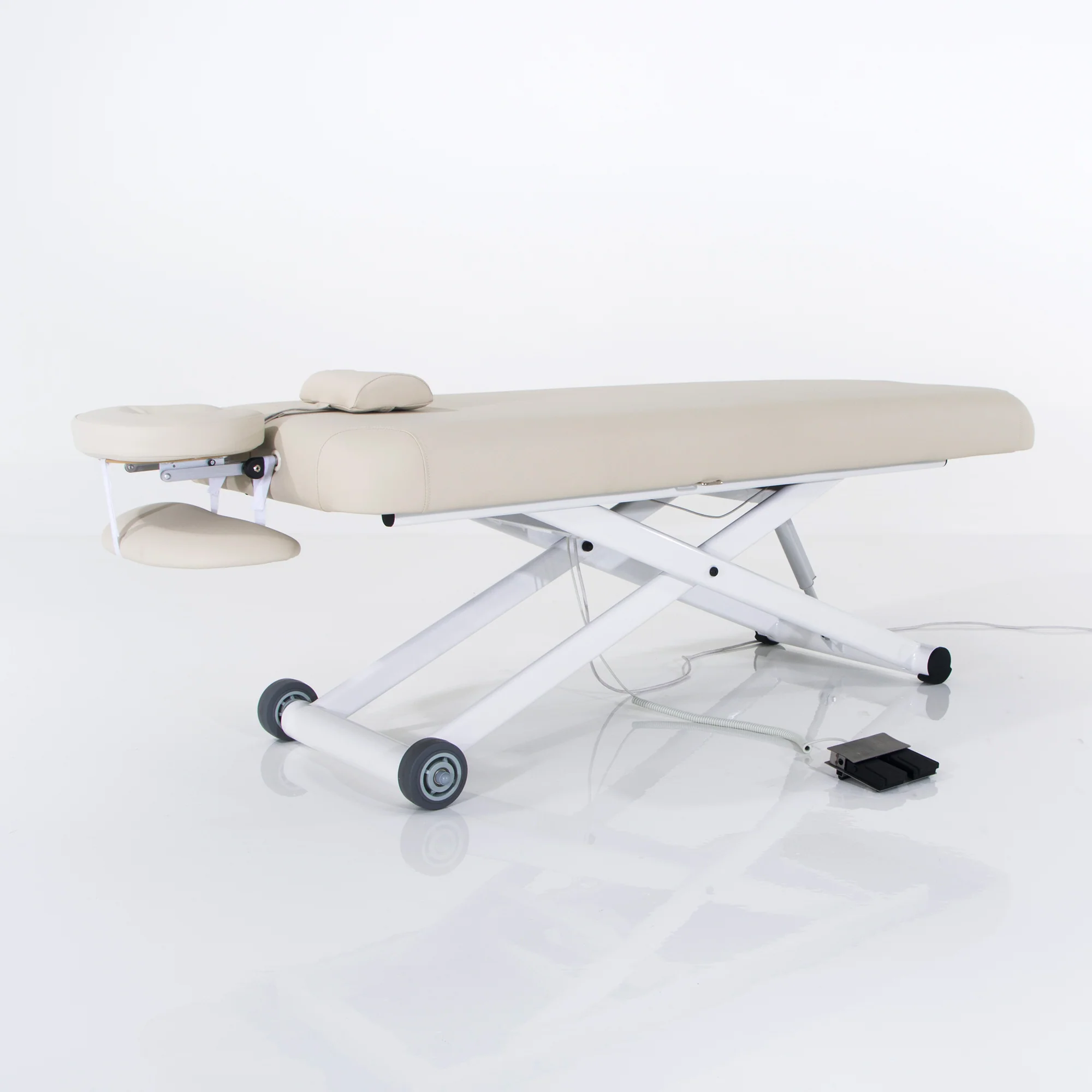 Silverfox Luxury Scissor Lift Facial Chair, Flat Top - Image 5