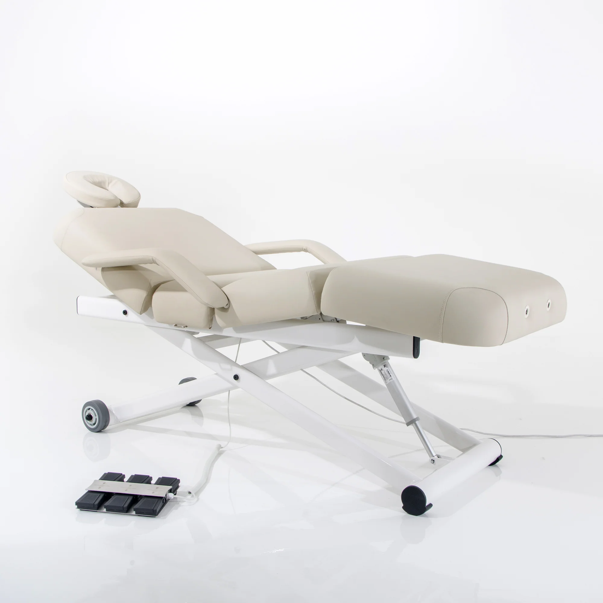 Silverfox Luxury Scissor Lift Facial Chair, Salon Top - Image 5