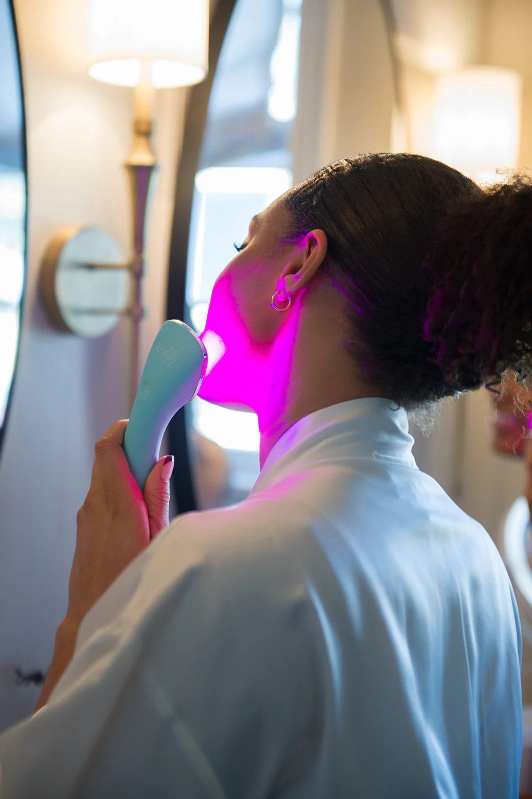 reVive Light Therapy Acne Treatment Clinical Series - Image 4