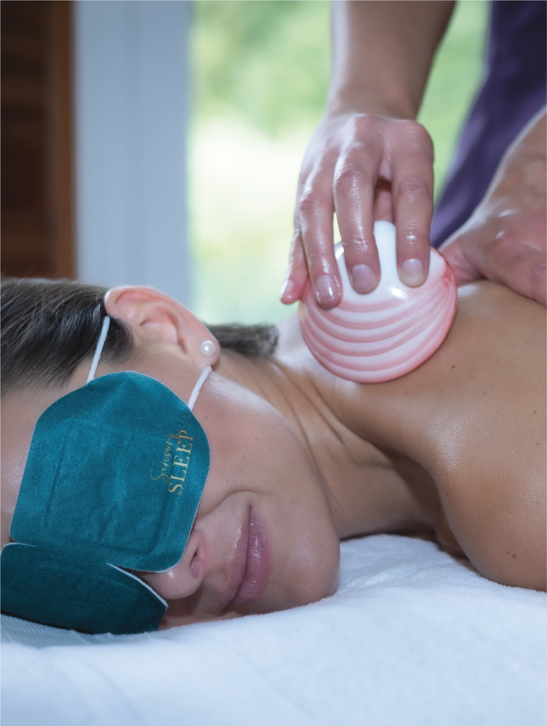 Sensory Sleep Self-Heating Eye Mask - Image 12
