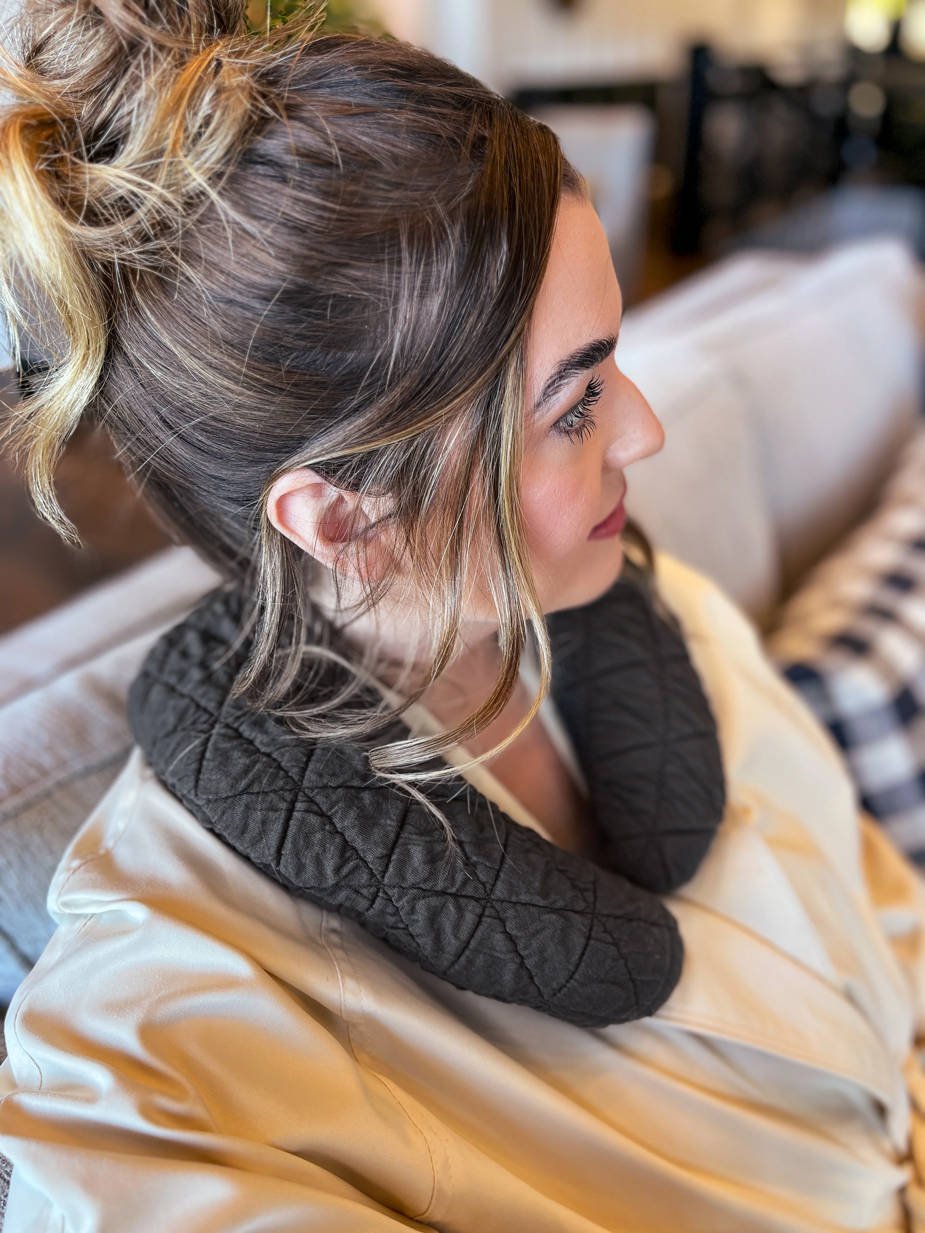 Spa Moments Quilted C-Neck Wrap - Image 6