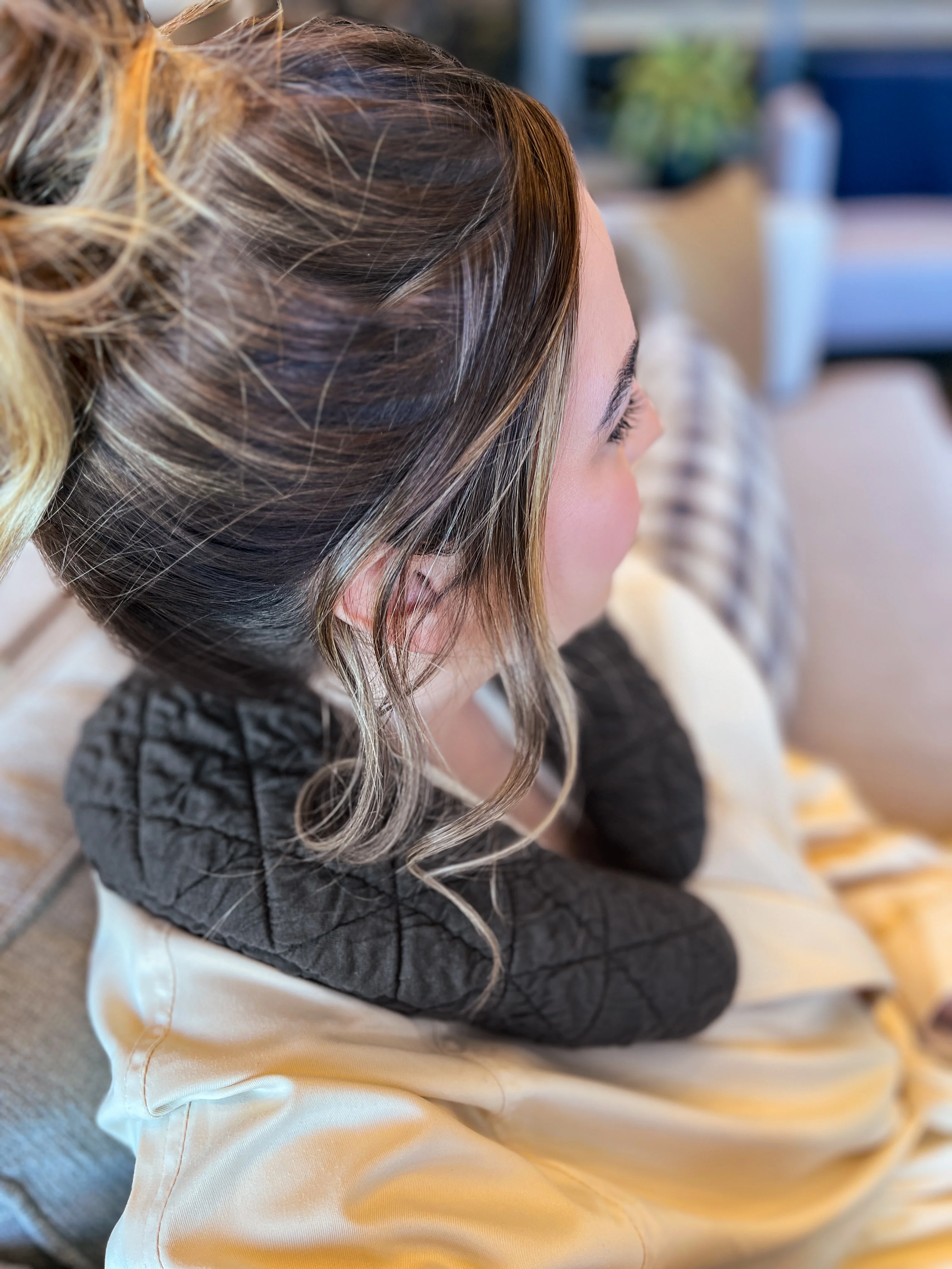 Spa Moments Quilted C-Neck Wrap - Image 7