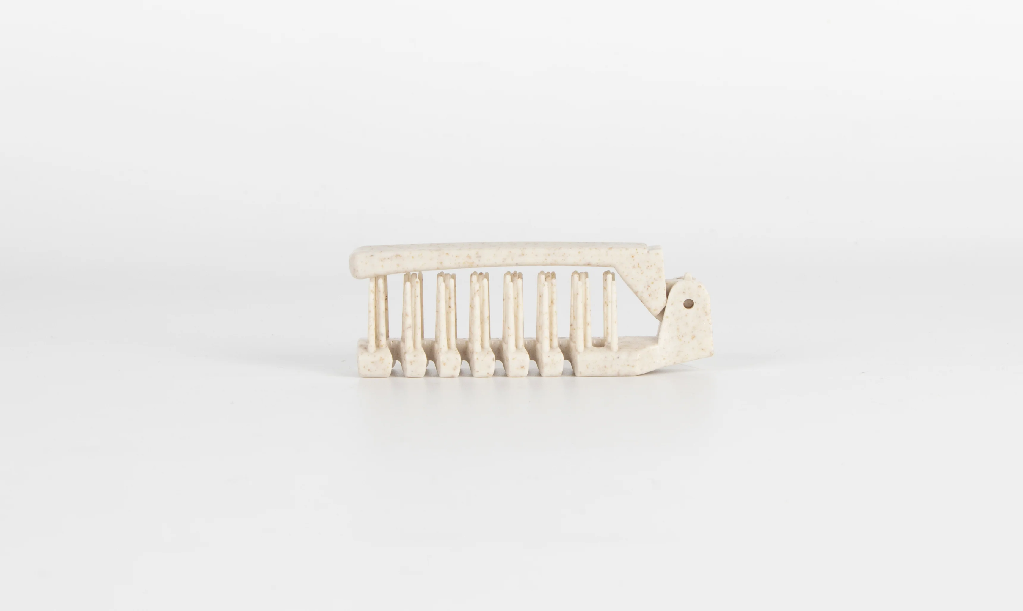 Sustayne Vented Foldable Brush, Wheat Straw - Image 5