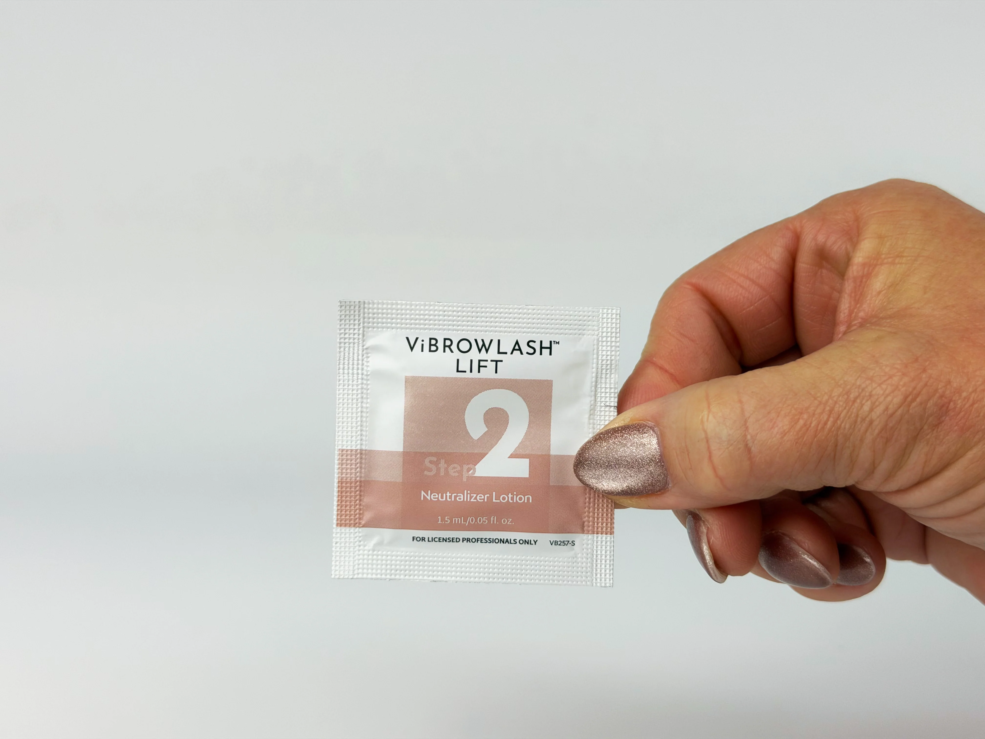 ViBrowLash Lift Neutralizer Lotion, Step 2, 10 ct - Image 3