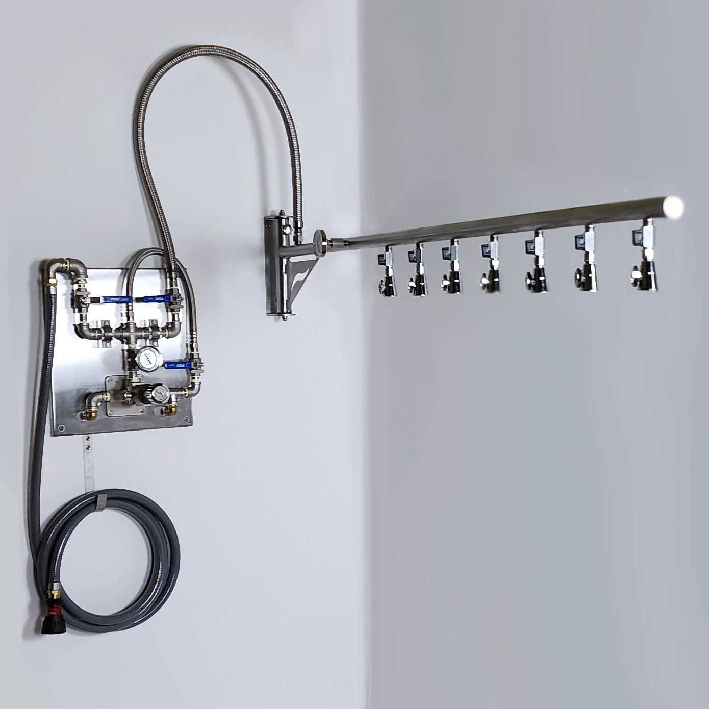 WaterWerks Blast Contrast Therapy Vichy Shower - Image 2