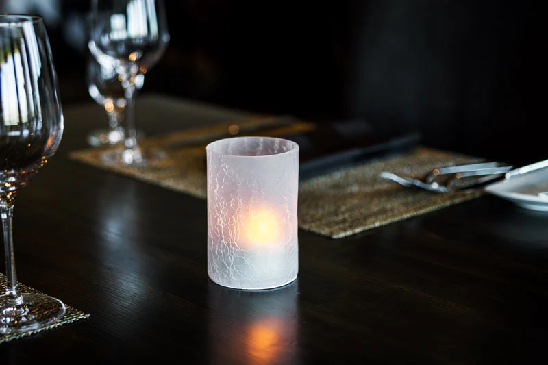 White Glass Candle Holders, 3.15 x 4.5 in, Crackled, 6 ct - Image 2